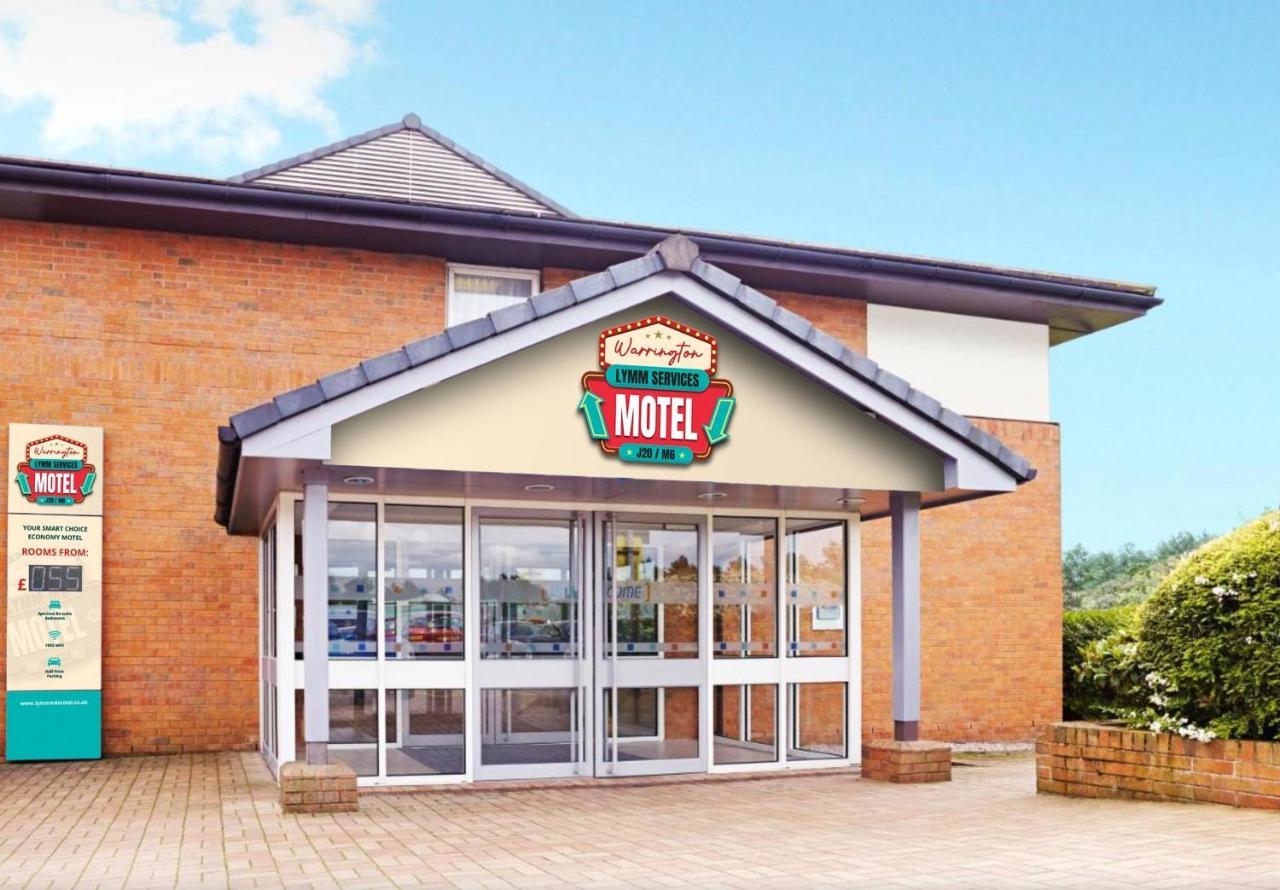 Warrington Motel, J20 M6 Lymm Services Extérieur photo